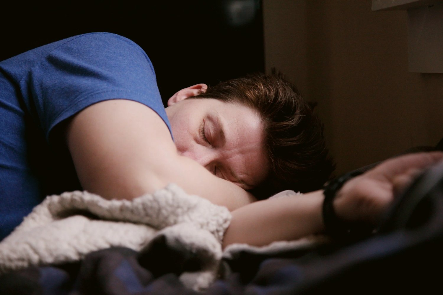 Sleeping hip pain — 7 Effective Ways to Fix Aching Hips While Sleeping (And Why It Keeps Happening)